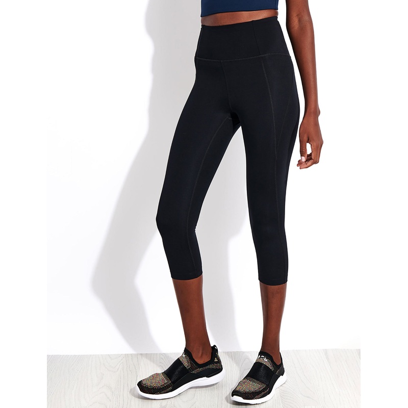 Compressive High Waisted Capri Legging – Black