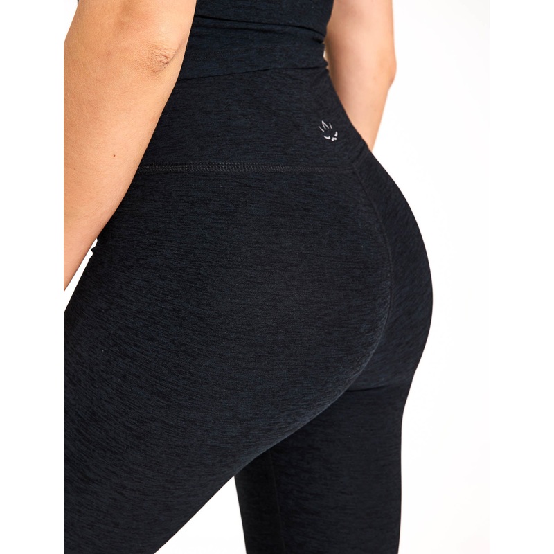 Spacedye Walk and Talk High Waisted Capri Legging – Darkest Night