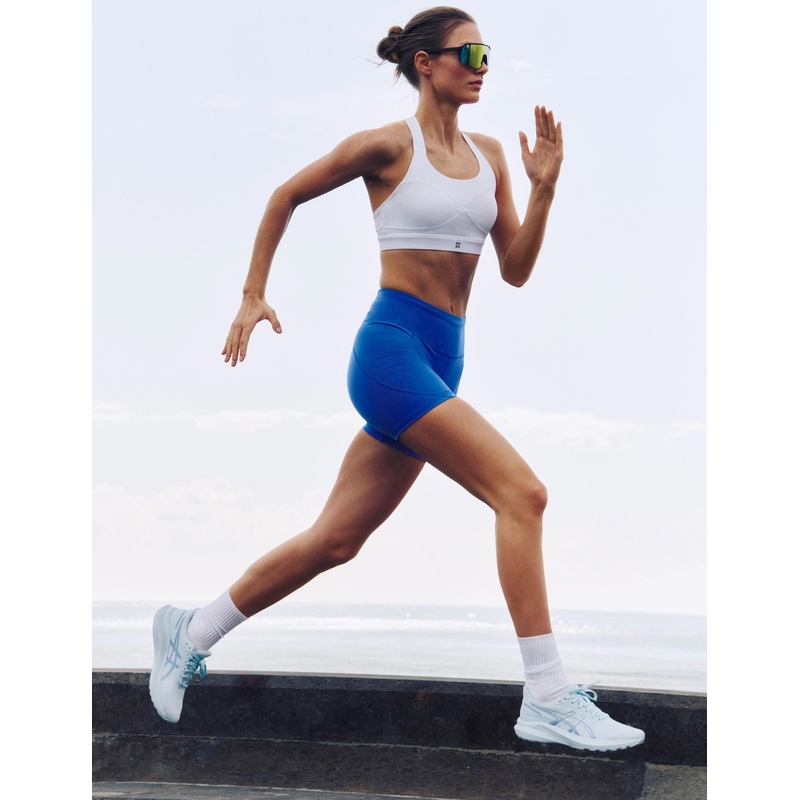 Power Medium Support Sports Bra – White