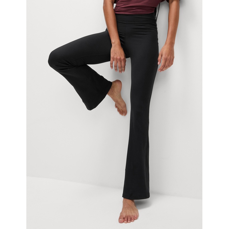 Ribbed High Waisted Flared Yoga Leggings – Black