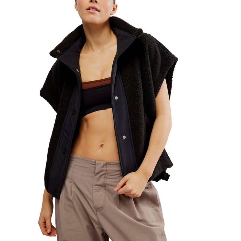 Scout It Out Fleece Vest – Black