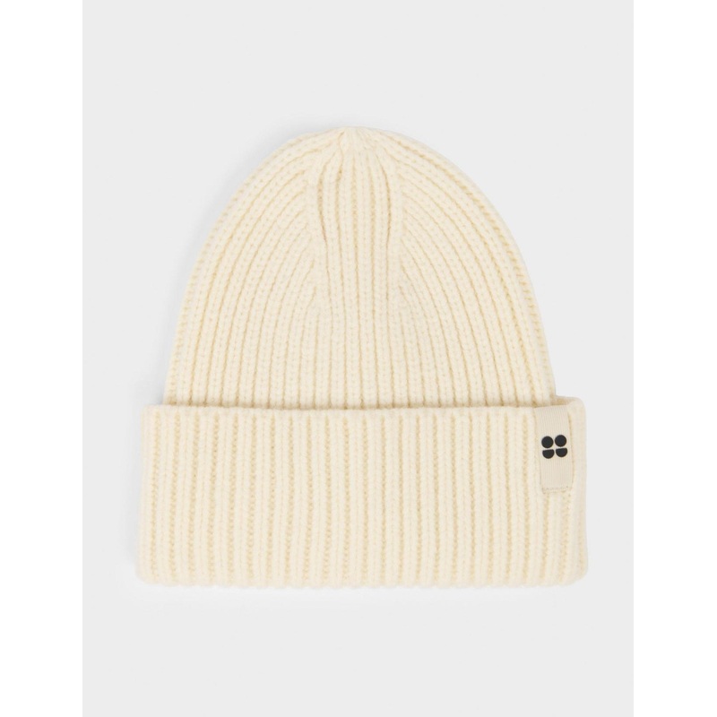 Soft Cloud Knitted Beanie – Lily White
