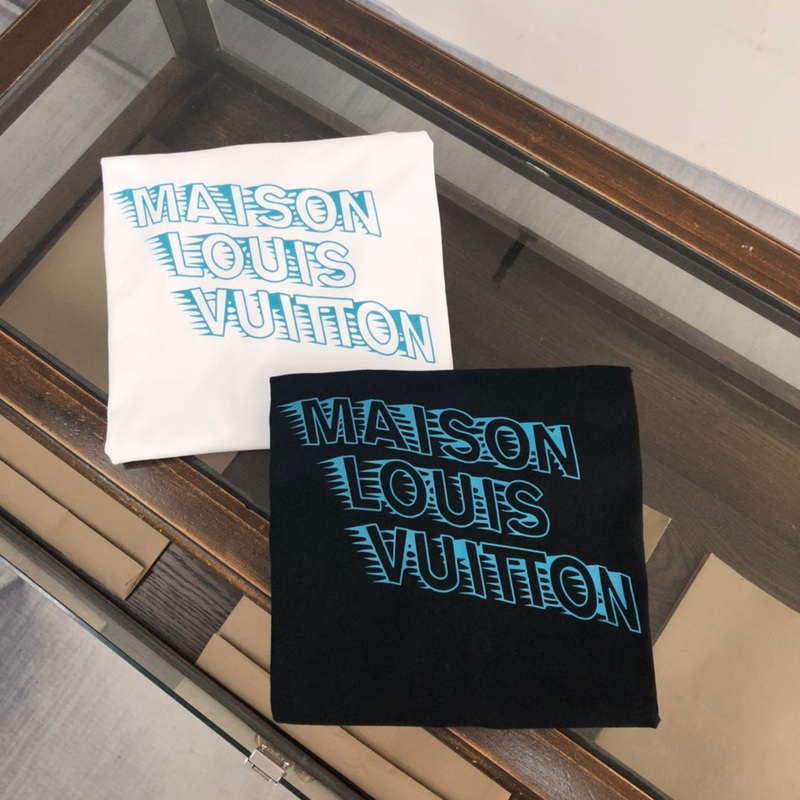 LV 25SS Heart Letter Logo T-Shirt Premium 32-Count Combed Cotton, 260g Soft Fabric, Unisex Streetwear, M-3XL