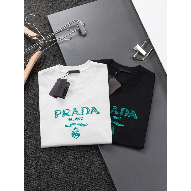 PRADA 25SS Oversized Embroidered Logo T-Shirt with Metal Triangle Badge | SXL