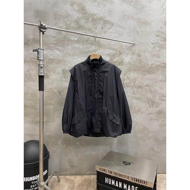 Balenciaga 24SS Oversized Detachable-Sleeve Technical Jacket  Black