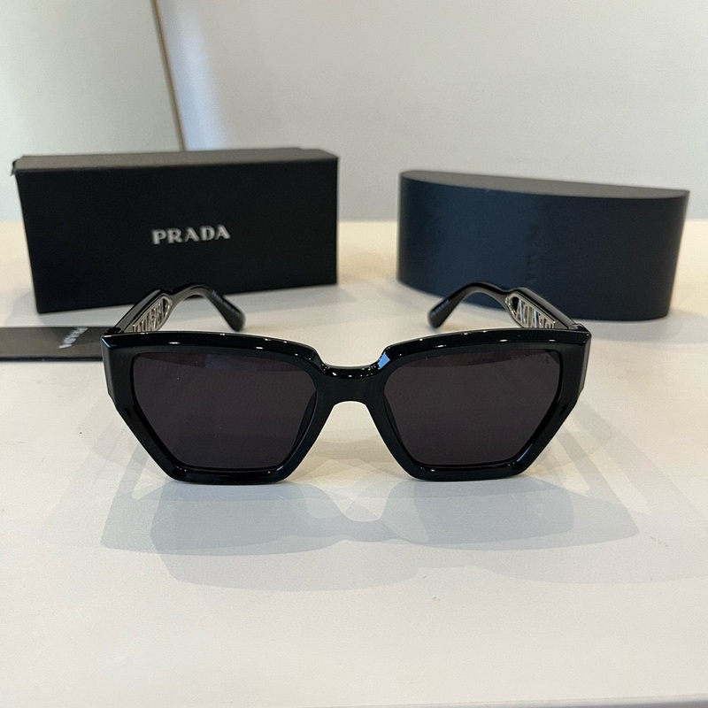 PRADA23