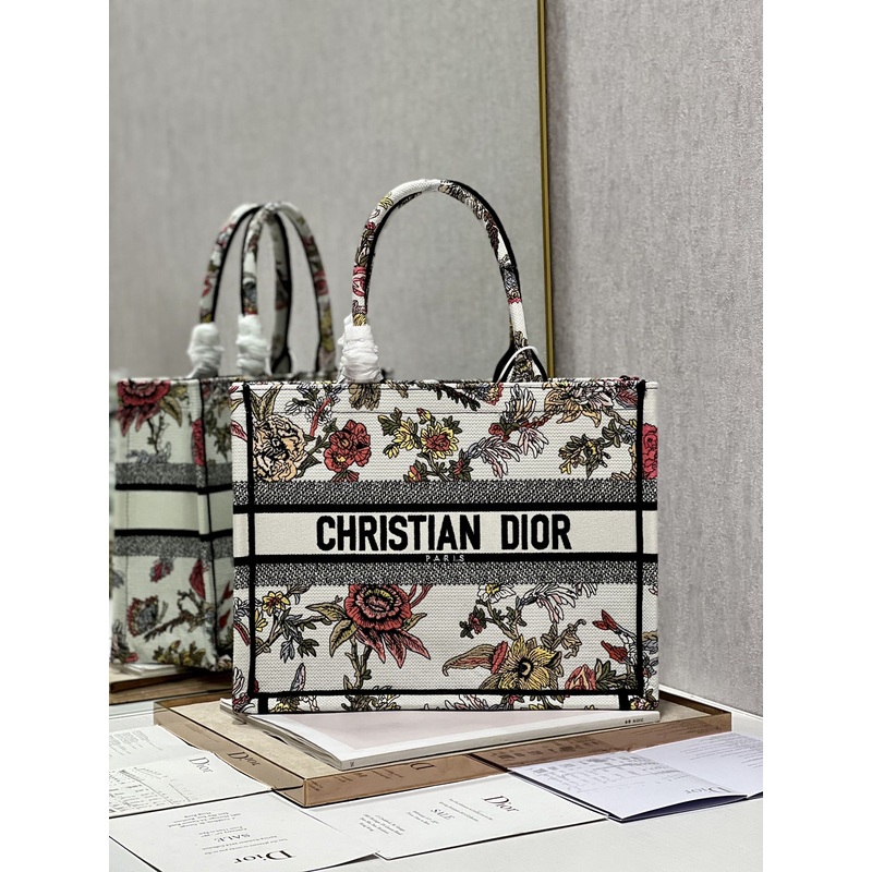 DIOR women’s bags 148