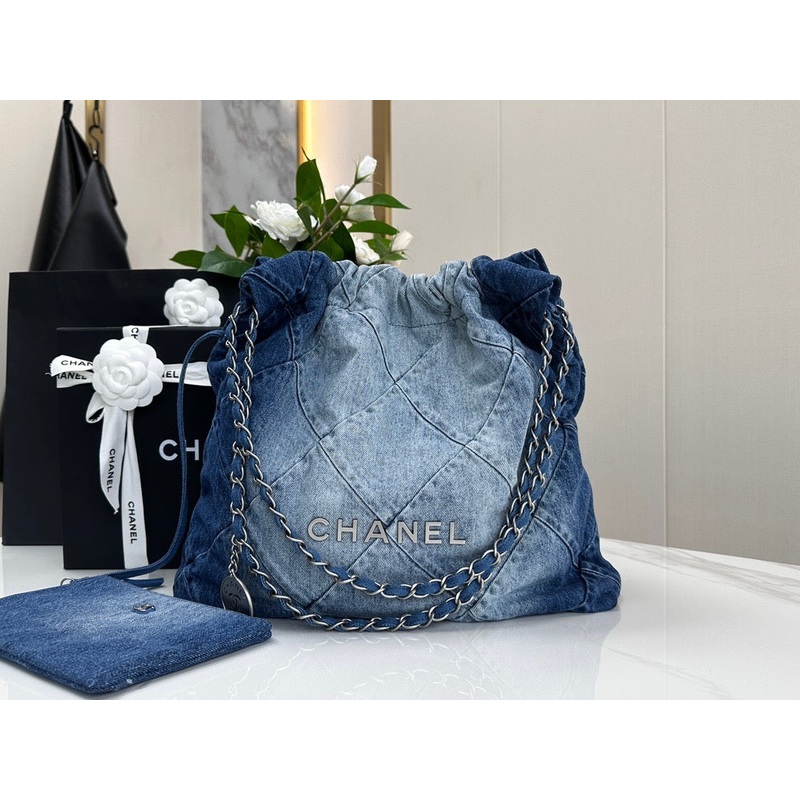 CHANEL women’s bags 17