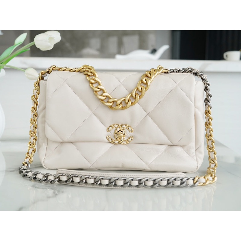CHANEL women’s bags 26