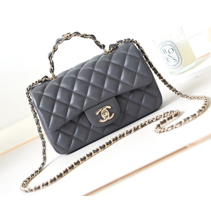 CHANEL women’s bags 36