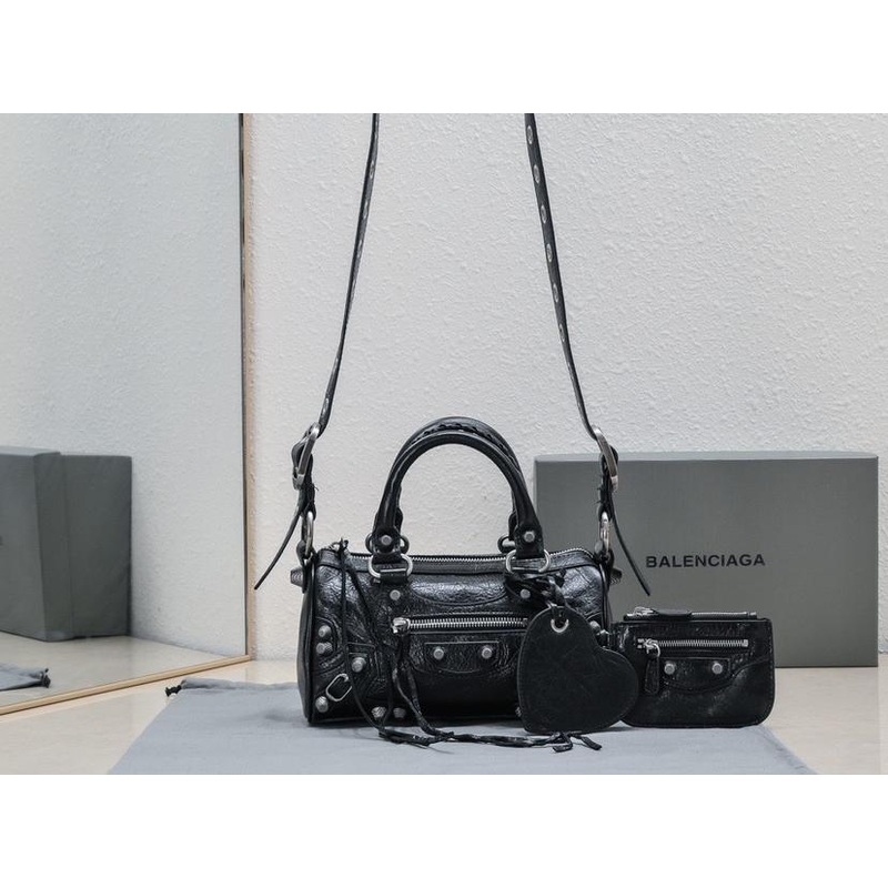 BALENCIAGA women’s bags 23