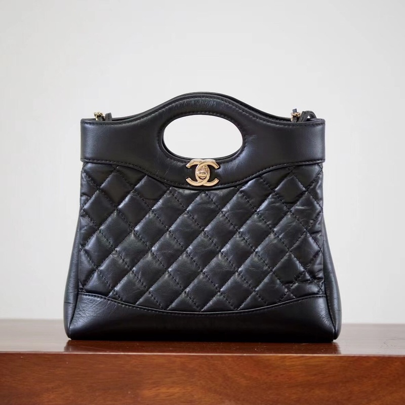 CHANEL women’s bags 70