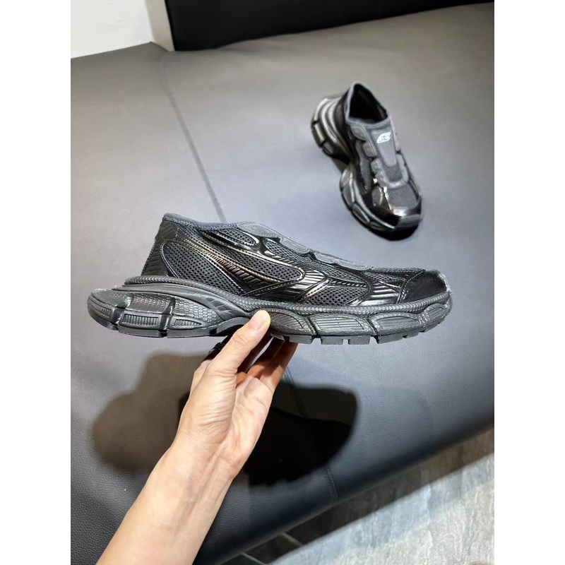 Balenciaga sneakers 30