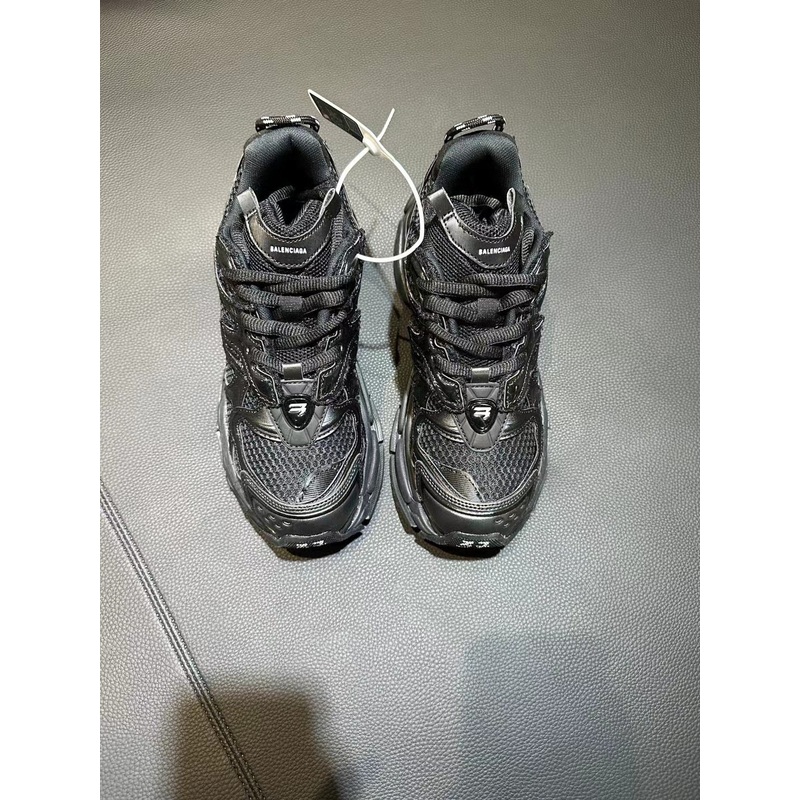 Balenciaga sneakers 37