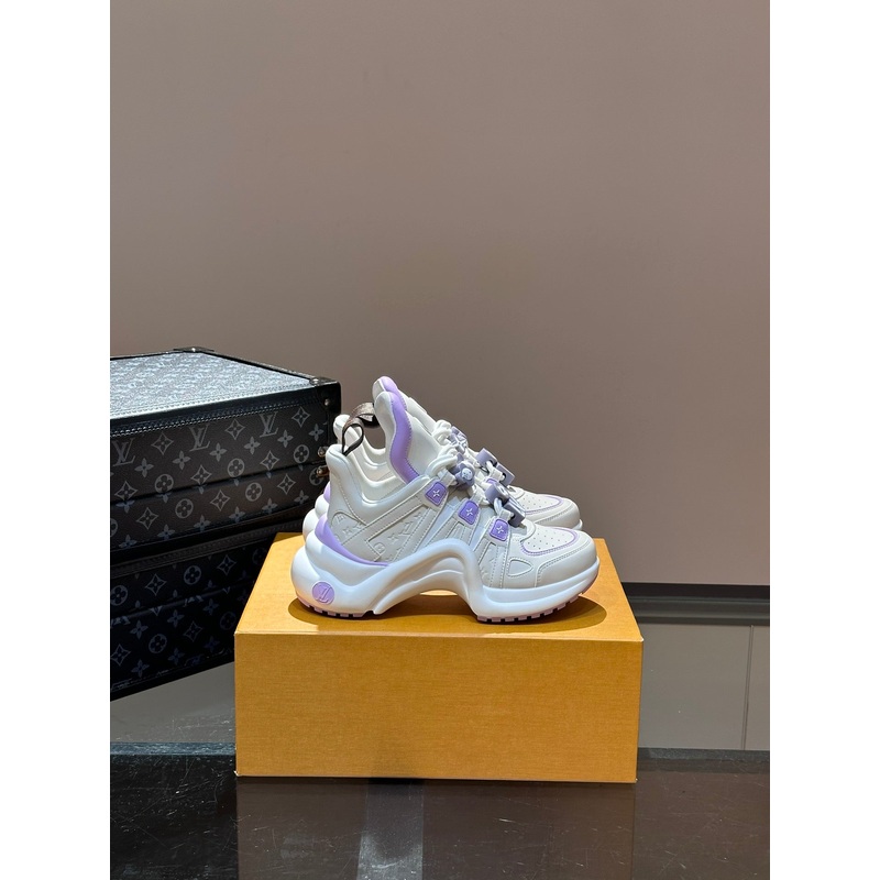 Louis Vuitton sneakers 255