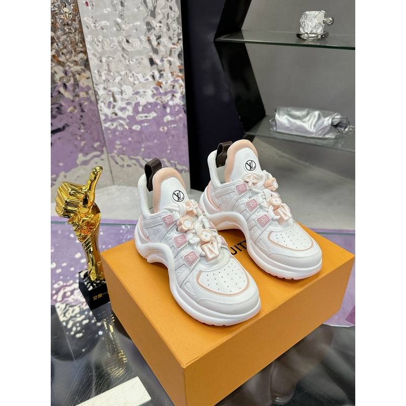 Louis Vuitton sneakers 256