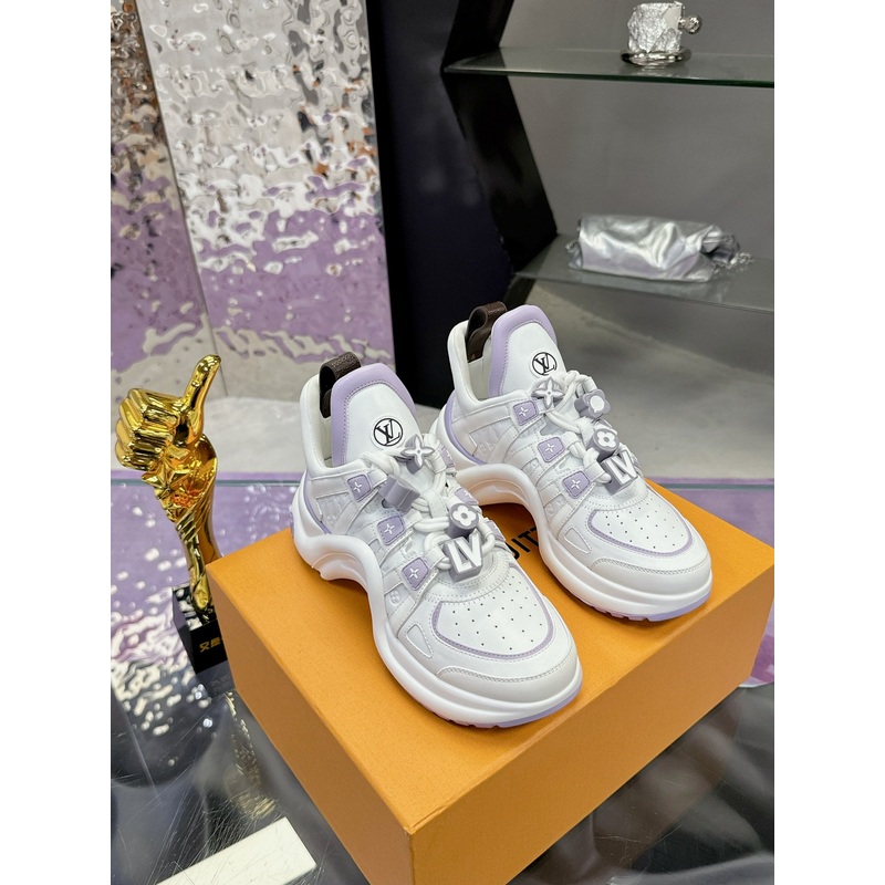 Louis Vuitton sneakers 260