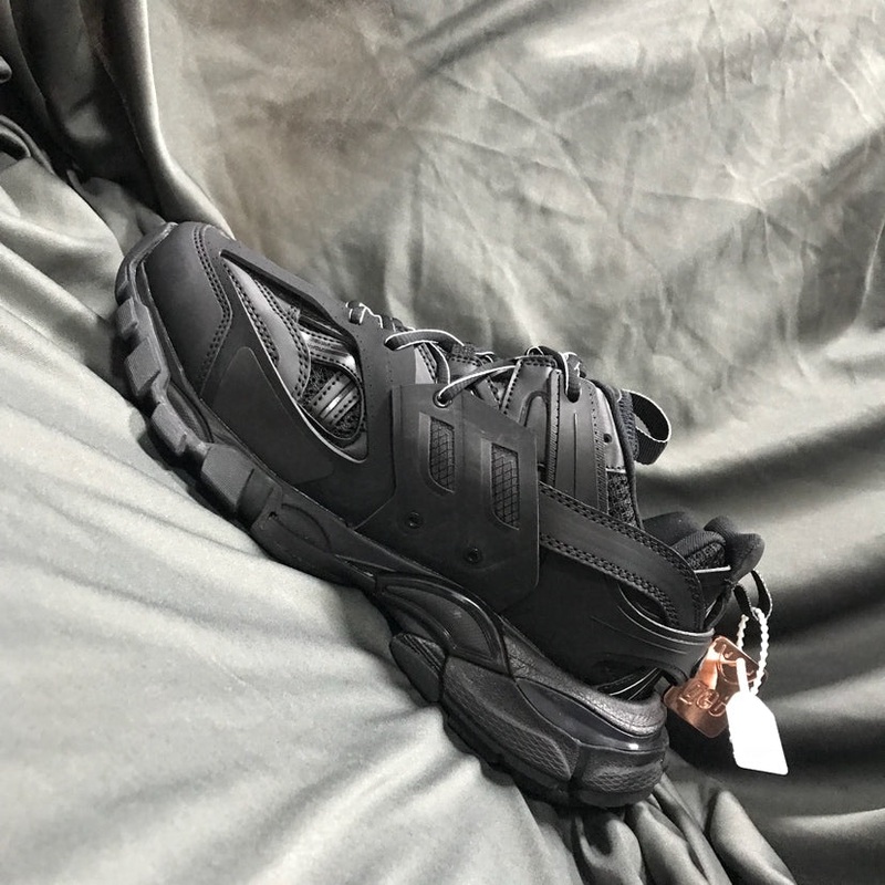 Balenciaga sneakers 70