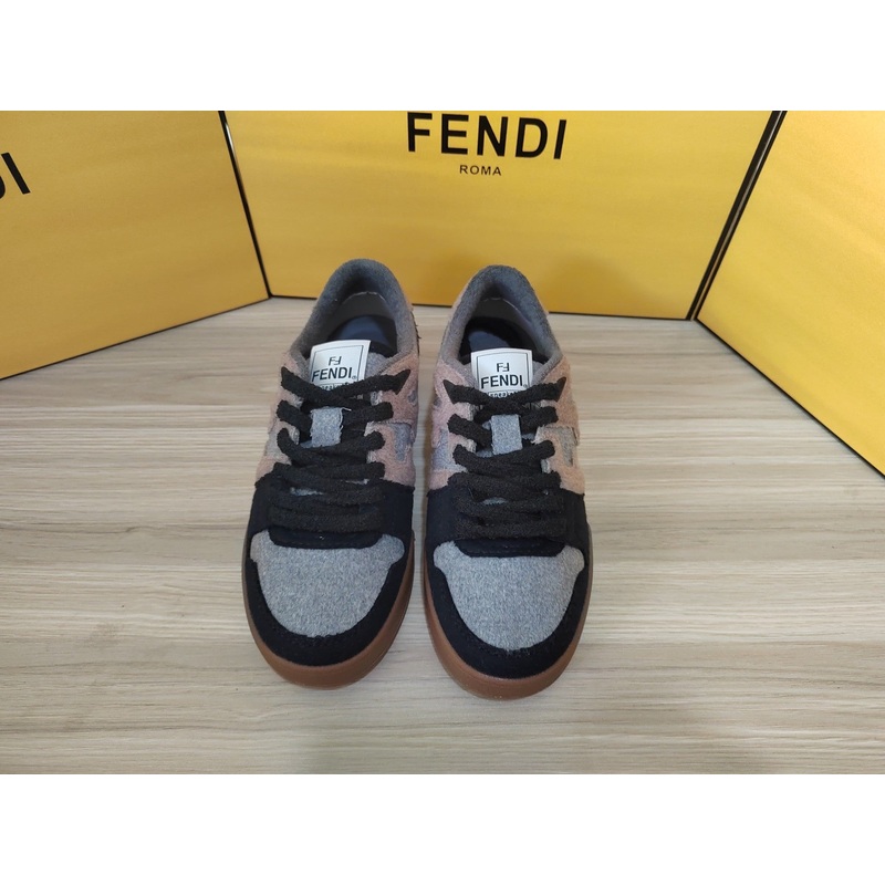 FENDI sneakers 43