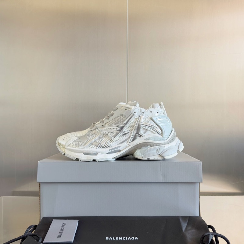 Balenciaga sneakers 102