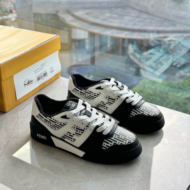 FENDI sneakers 121