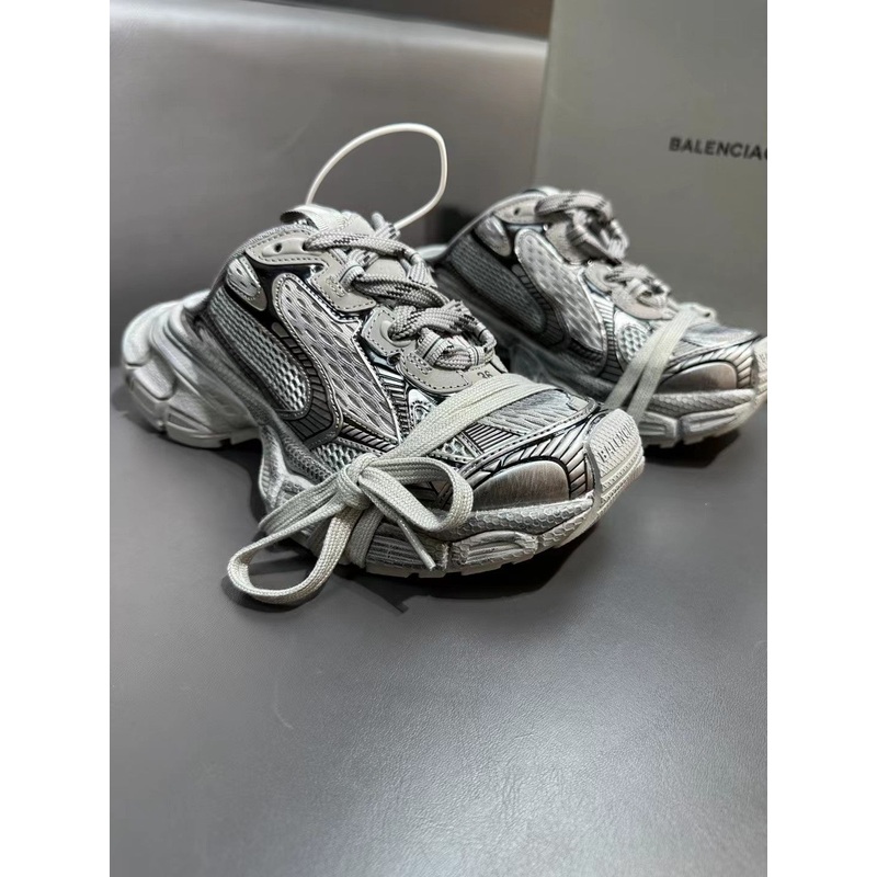 Balenciaga sneakers 135