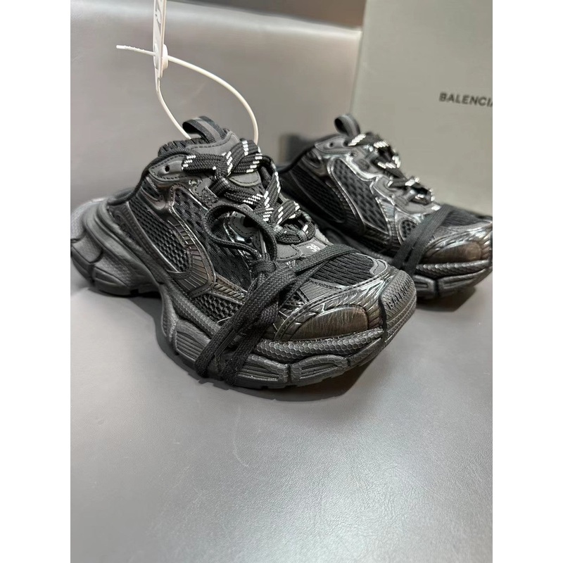 Balenciaga sneakers 136