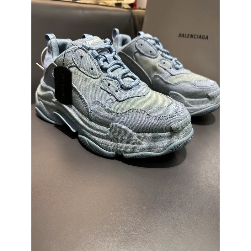 Balenciaga sneakers 140