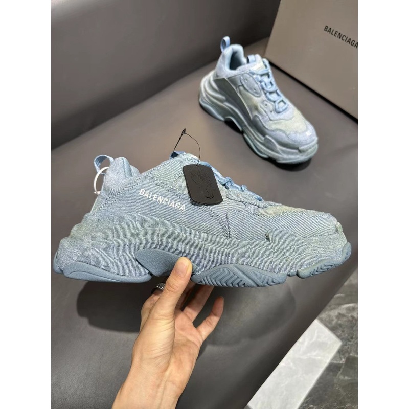 Balenciaga sneakers 140