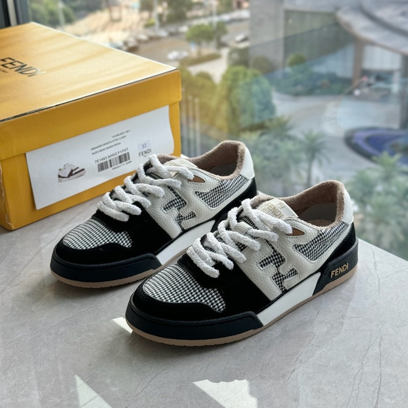 FENDI sneakers 127