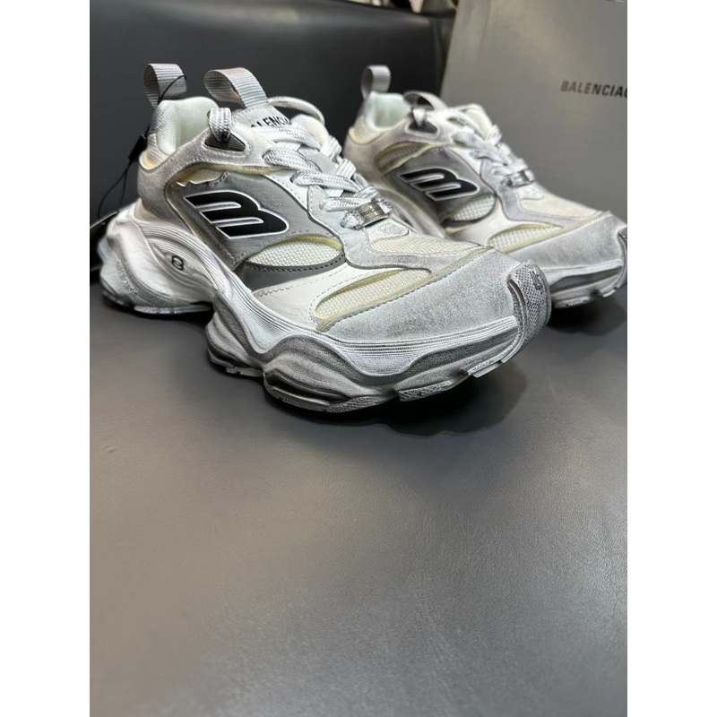 Balenciaga sneakers 163