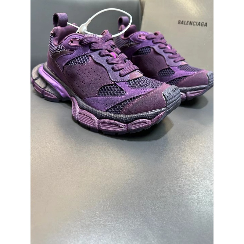 Balenciaga sneakers 166