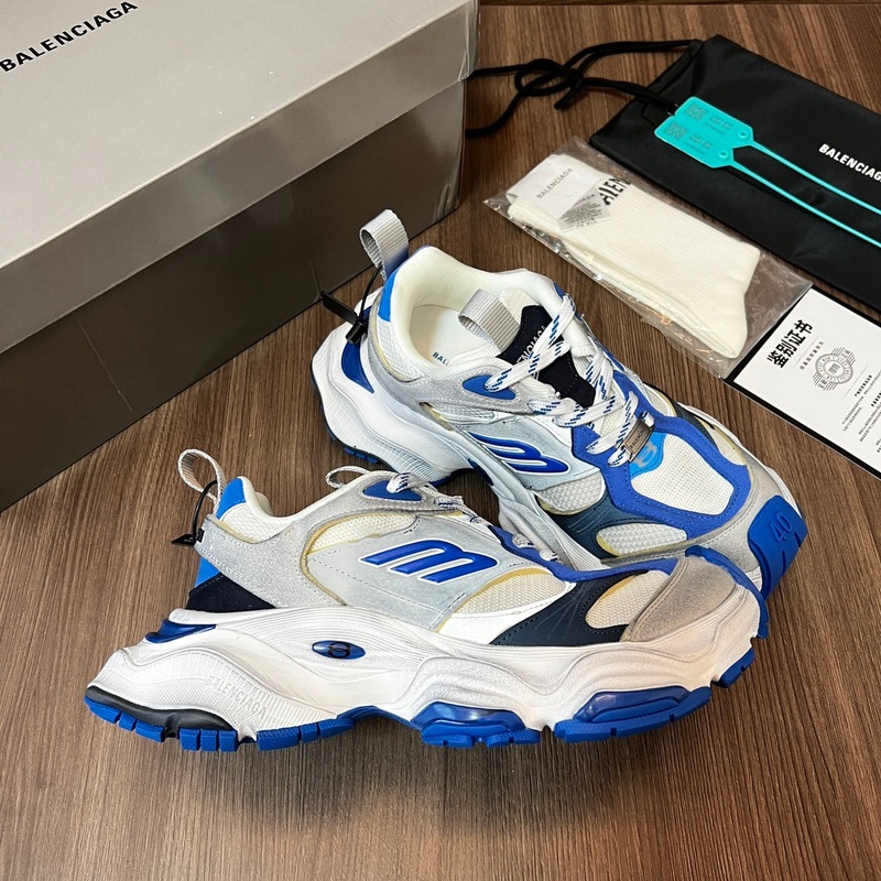 Balenciaga sneakers 200