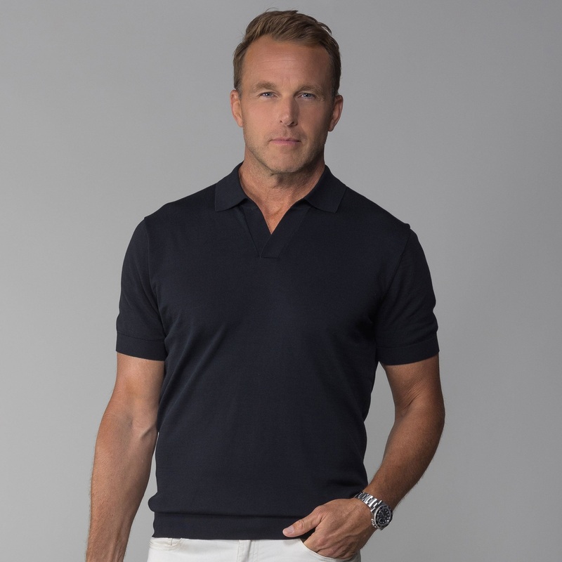 The Maranello Cotton & Silk Buttonless Polo Black – Tailored Fit
