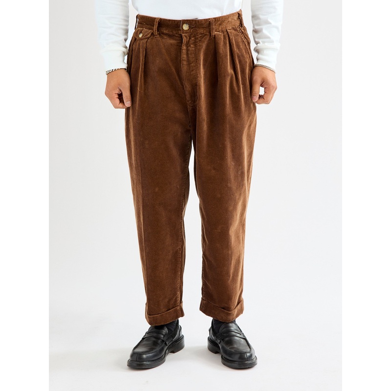 2-Pleat Corduroy Trousers in Golden Brown