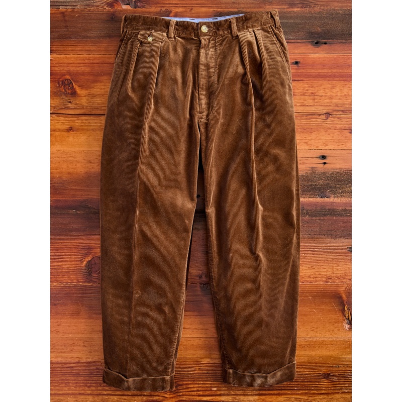 2-Pleat Corduroy Trousers in Golden Brown