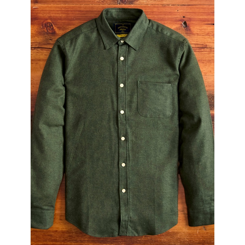 Teca Button-Up Shirt in Forest Green