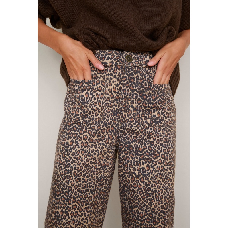 Allie Flare Cropped Jean – Leopard