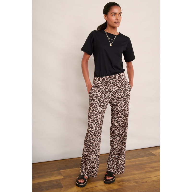 Isla Plisse Trouser – Leopard