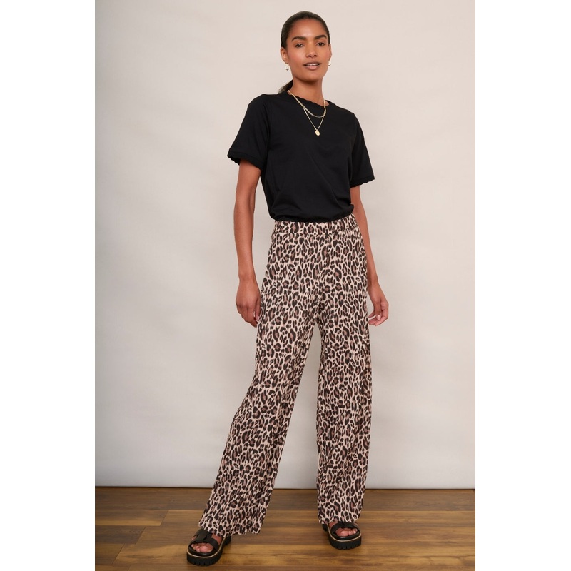 Isla Plisse Trouser – Leopard