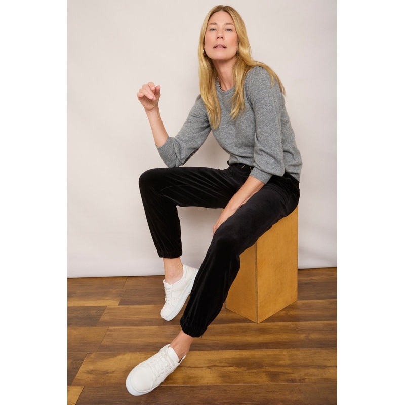 Aniyah Velour Trouser – Black