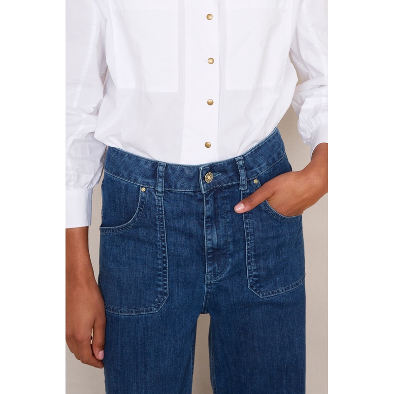 Flossie Carpenter Flare Jean – Mid Wash