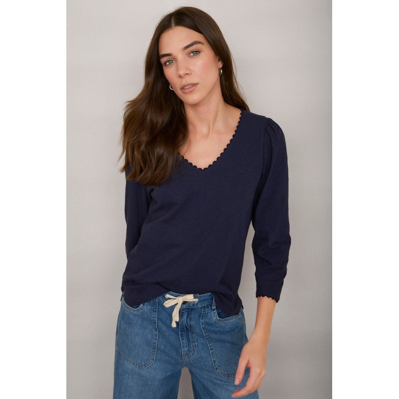 Elyna Tee – Midnight