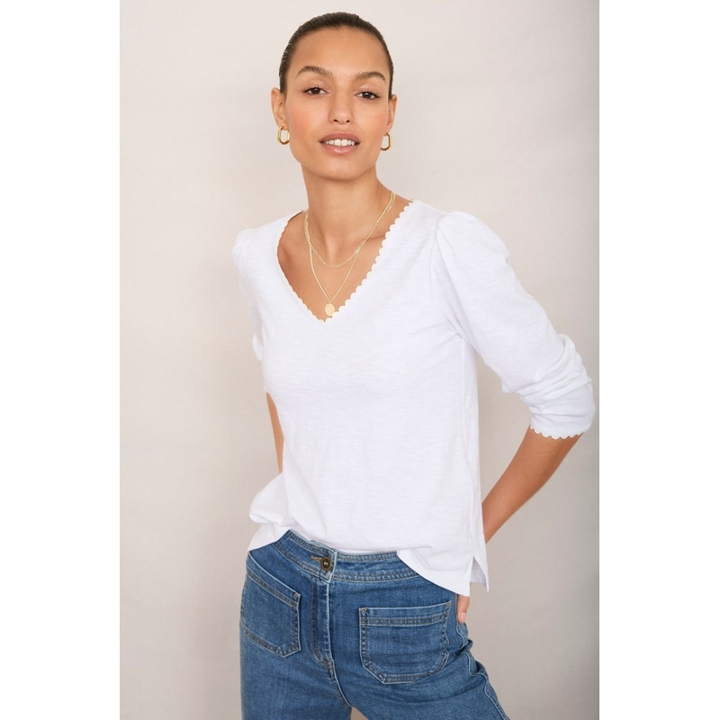 Elyna Tee – White