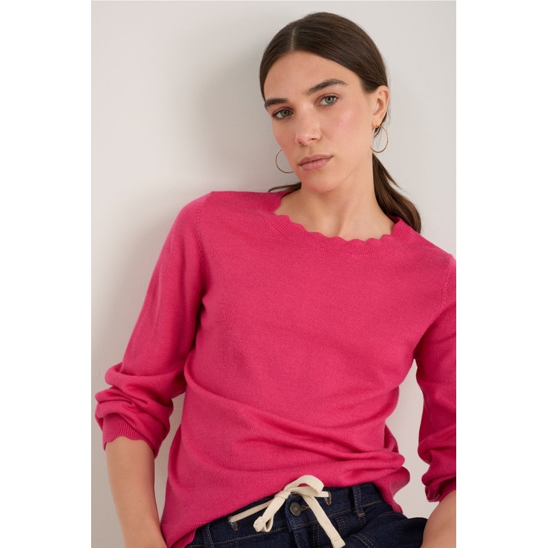 Fleurine Scallop Jumper – Raspberry Pink