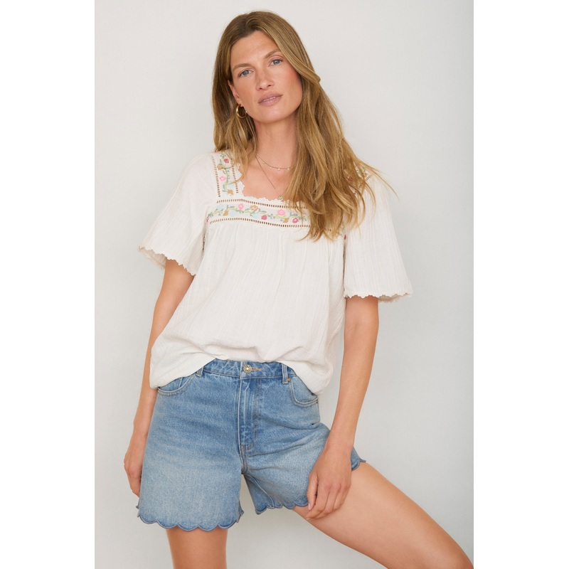 Calista Embroidered Top – Ivory