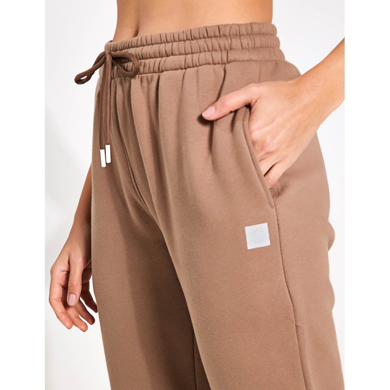 The Rihanna Set – Taupe