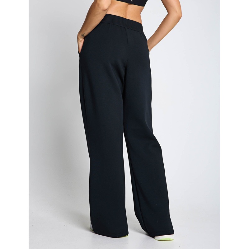 24.7 ImpossiblySoft Dri-FIT Loose Flared Pants – Black/Dark Smoke Grey