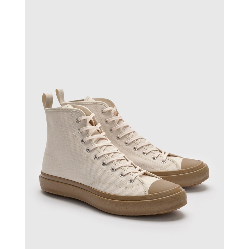 Hi Basket Sneaker in Natural
