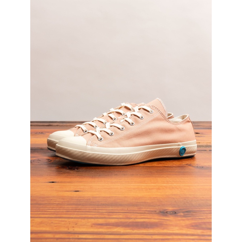 01JP Low Top Sneaker in Coral